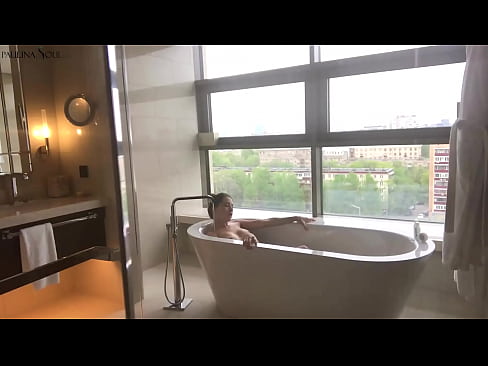 ❤️ Gagică imensă care își masturbează cu pasiune păsărica în baie ️ at us ❌️❤