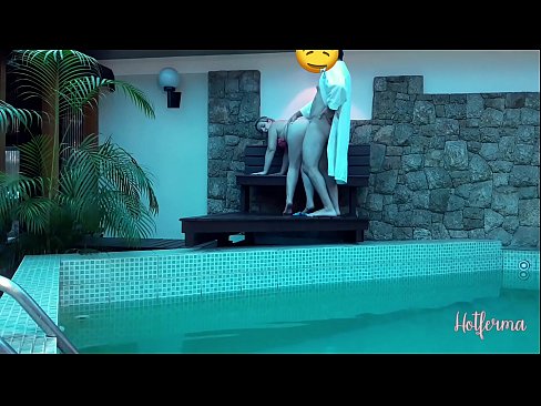 ❤️ Șeful o invită pe menajeră la piscină, dar nu a putut rezista la o partidă fierbinte ️ at us ❌️❤